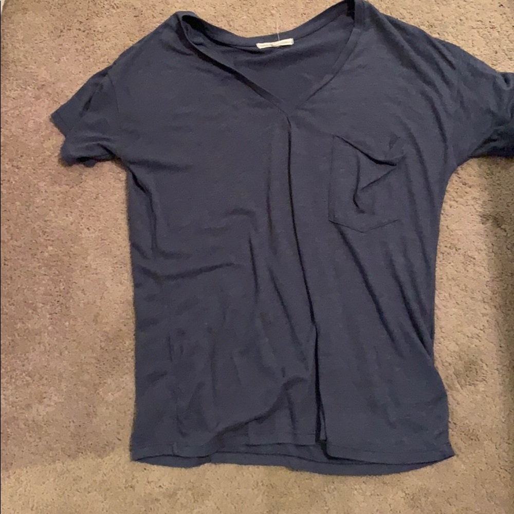 Navy so soft v neck tee with pocket